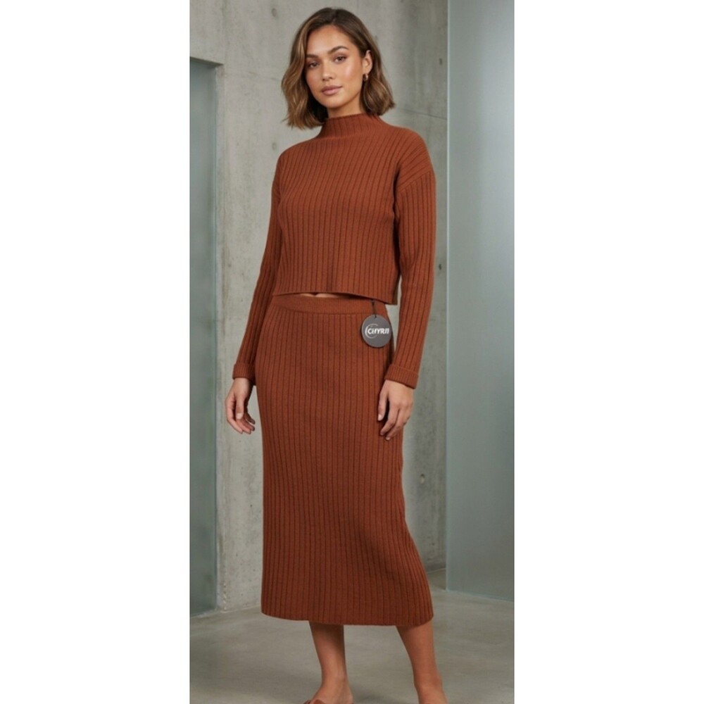 CHYRII NWT Ribbed Mock Neck Long Sleeve Sweater & Midi Skirt Set Brown Rust M